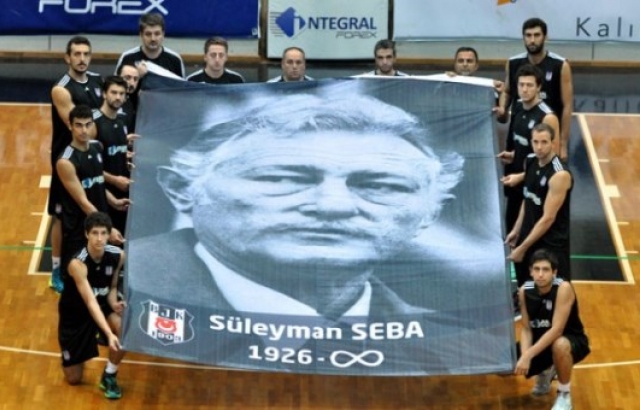 Beşiktaş'tan Süleyman Seba için saygı duruşu