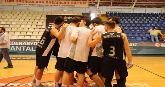Çekişmeli maçın galibi Bakırköy Basket