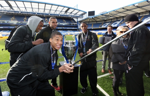 Ersan İlyasova ve arkadaşları Stamford Bridge'de