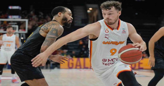 Galatasaray, Mersin Sporu geçti