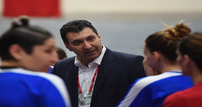 Mustafa Secerlioğlu:''Her maç üzerine koyarak gidiyoruz''