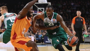 Galatasaray, Zalgiris karşısında tutunamadı