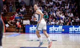 Kevin Pangos Esenler Erokspor'da