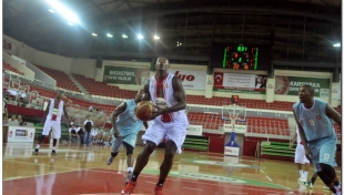Pınar KSK, Uşak'ı yendi