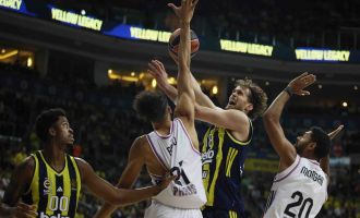 Son şampiyon Fenerbahçe Beko farklı Paris galibiyetiyle start verdi