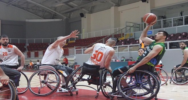Tekerlekli Sandalye Basketbol Süper Ligi'nde Play-Off heyecanı başlıyor