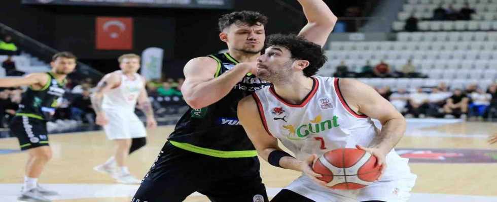 Manisa Basket, Merkezefendi Belediyesi Basketbol'u geçti 