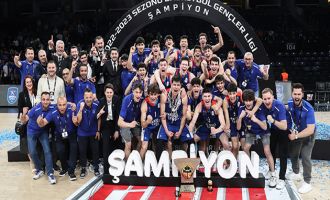 Basketbol Gençler Ligi Erkekler'de şampiyon Anadolu Efes